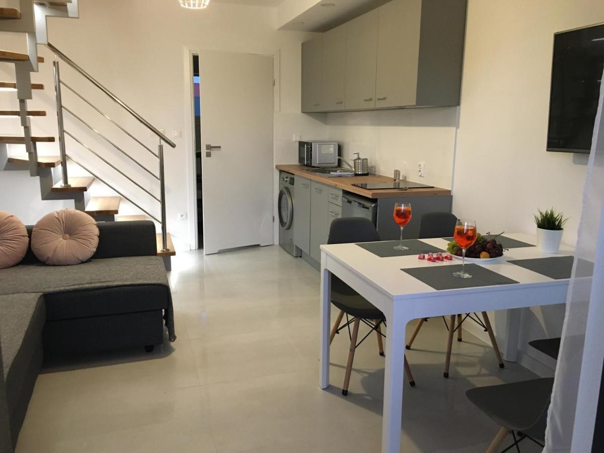 Domki Apartamentowe Italia Karwia Exteriör bild