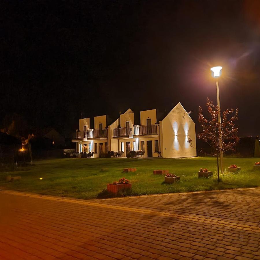 Domki Apartamentowe Italia Karwia Exteriör bild
