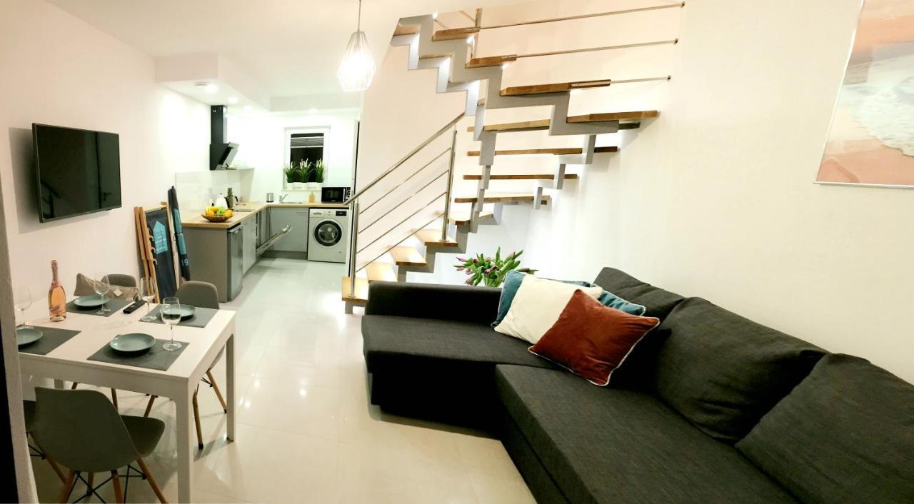 Domki Apartamentowe Italia Karwia Exteriör bild