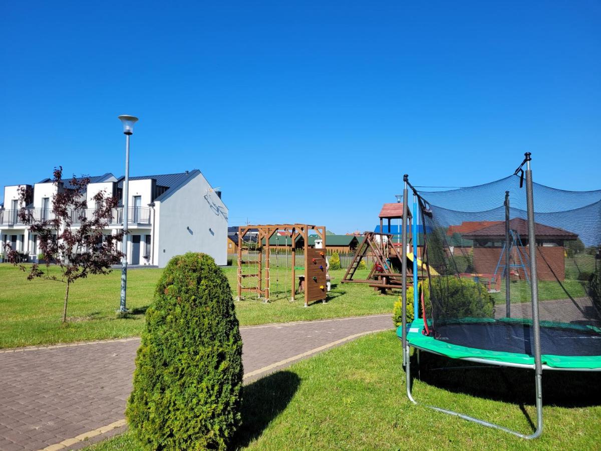 Domki Apartamentowe Italia Karwia Exteriör bild
