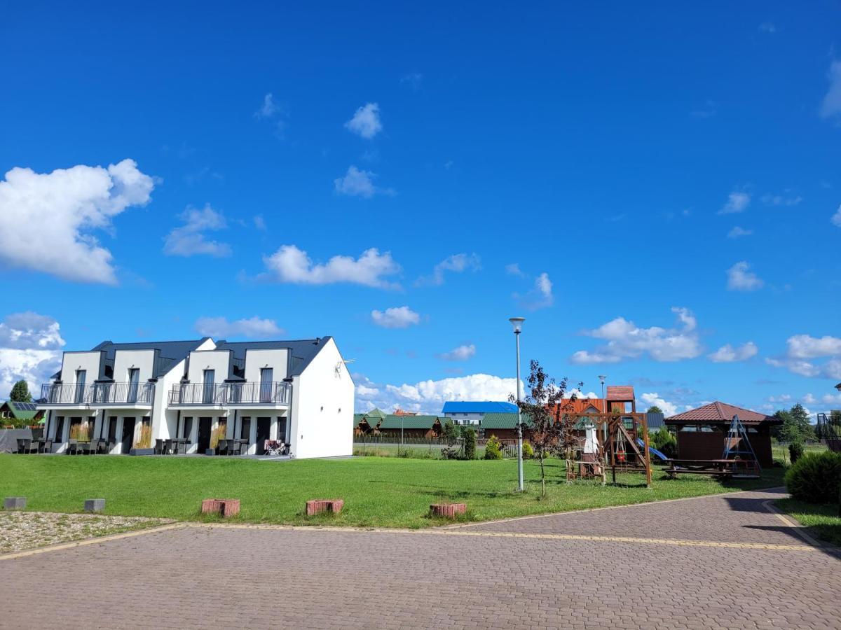 Domki Apartamentowe Italia Karwia Exteriör bild